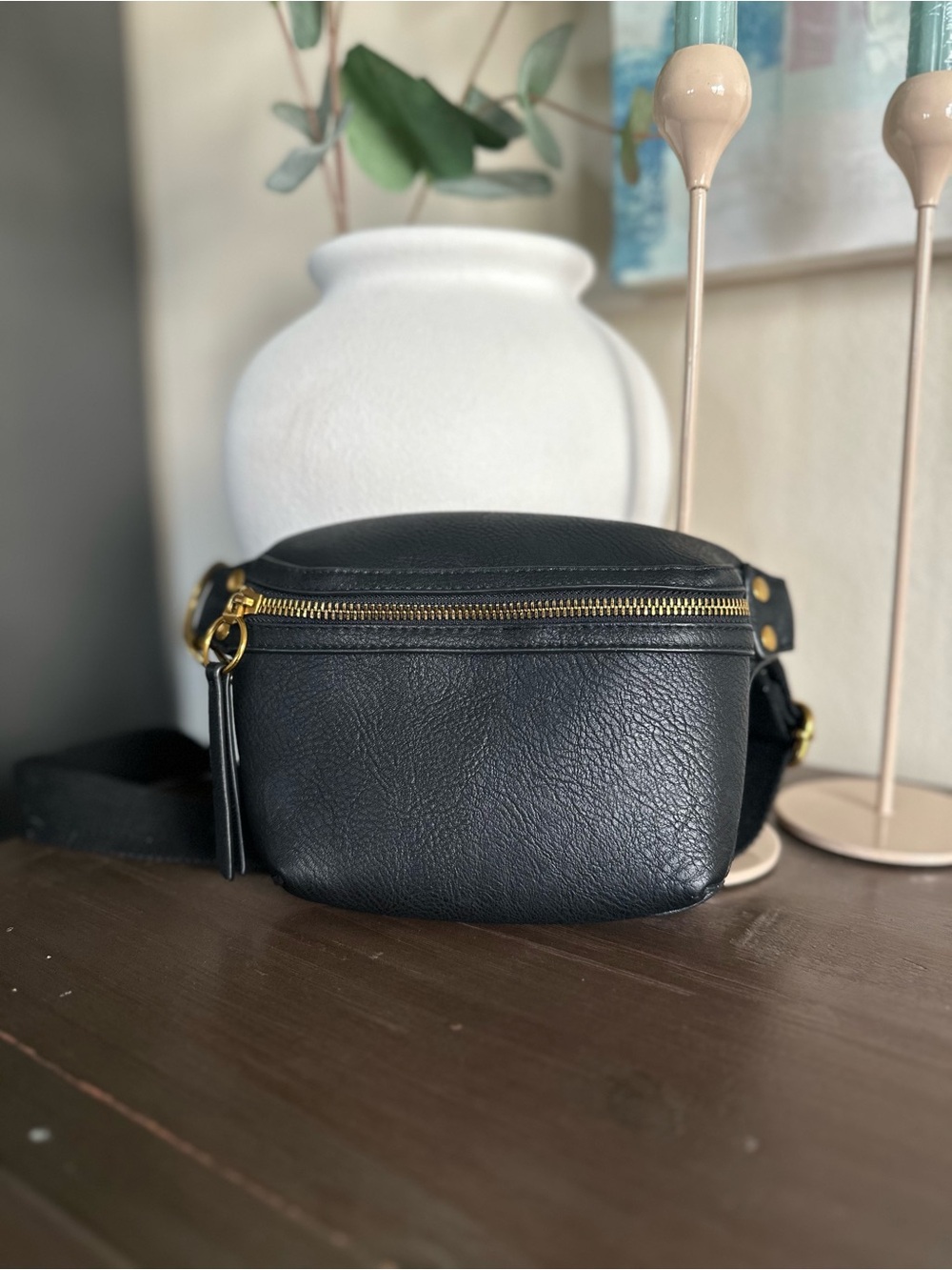 Universal Thread Black Crossbody Belt Bag with Gold Hardware